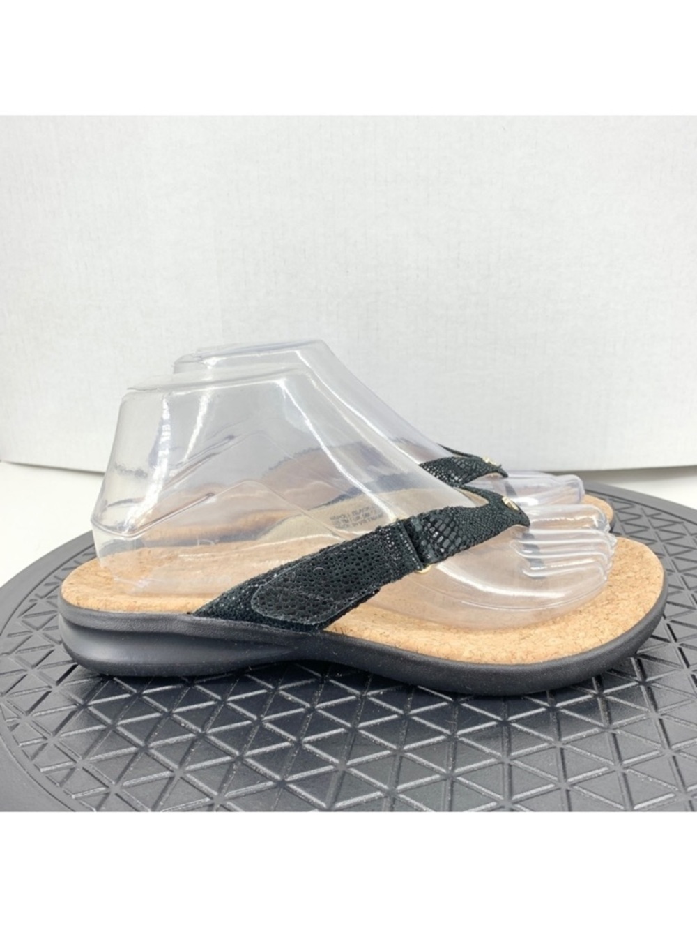 Revere Women 37 Size 7 Sandals Thong Flip Flops Shoe Slip On Black Adjust Napoli